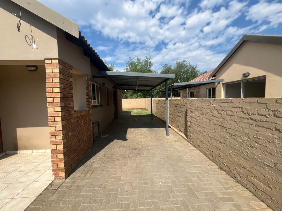 3 Bedroom Property for Sale in Waterkloof North West